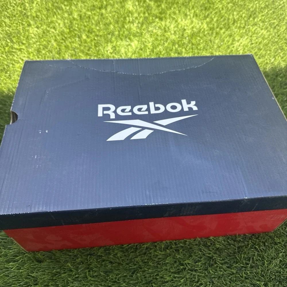 Reebok walk ultra
